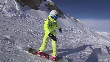 play Adolescent sur la montagne faisant une fellation dans la nature xnxx dans la neige