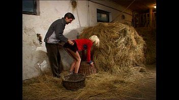 play La faible chatte a des relations sexuelles dans un style barbare Ioana de Craiova