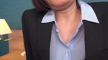 play Mujeres con grandes nalgas a las que les gusta resaltar su trasero y su